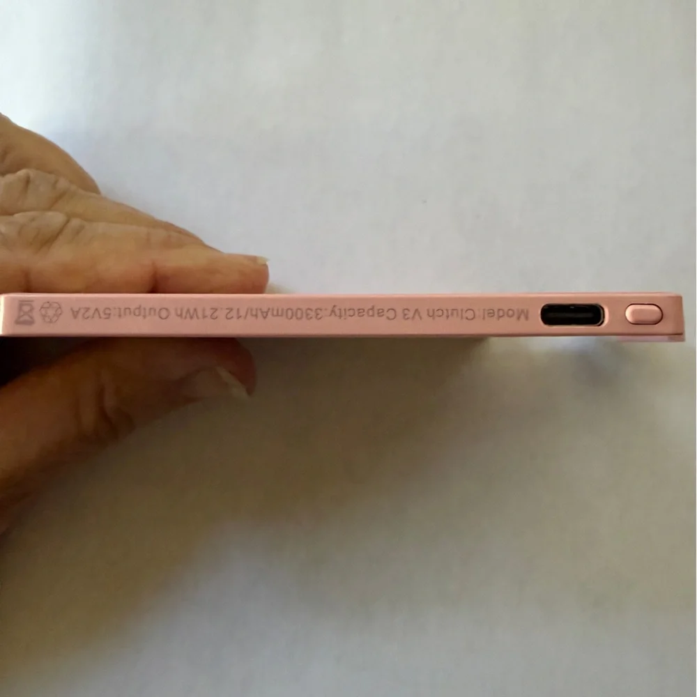 Clutch Charger for lightning | pink